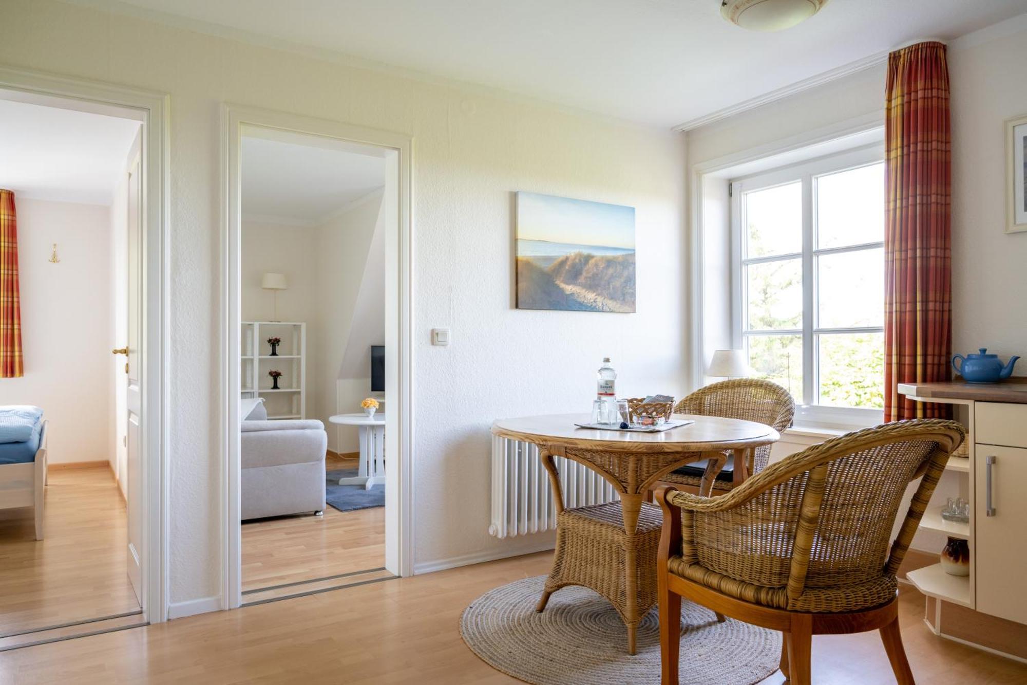 Haus Am Deich Appartement Utersum Buitenkant foto