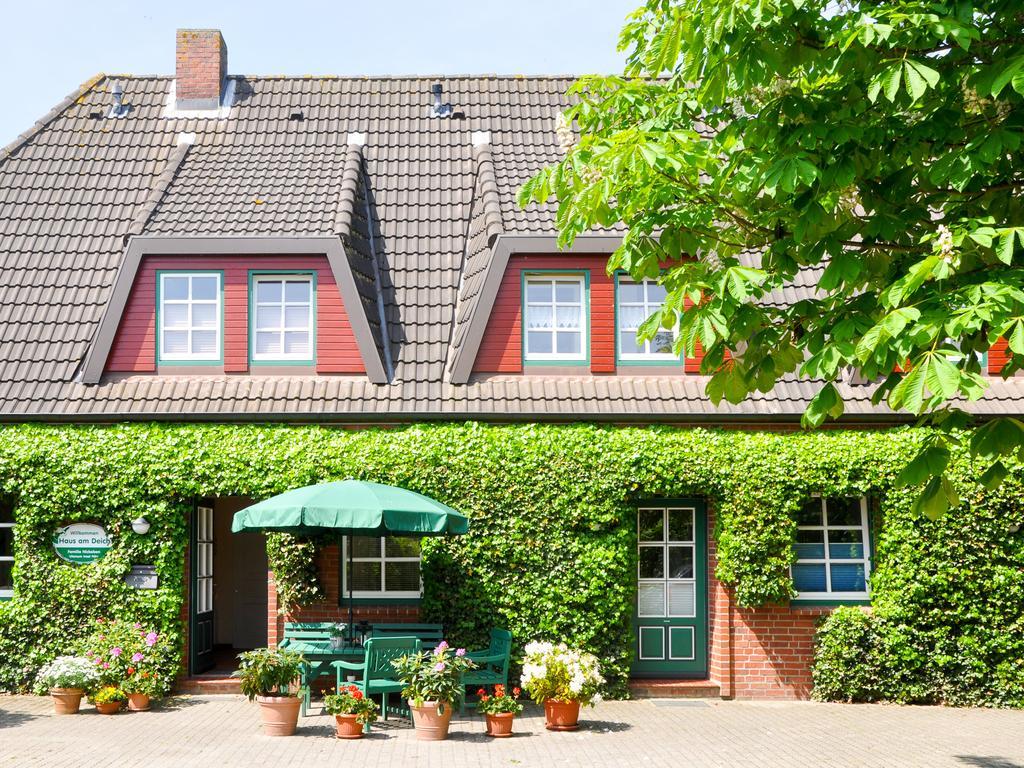 Haus Am Deich Appartement Utersum Buitenkant foto