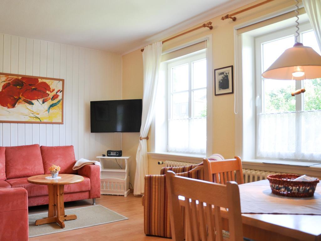 Haus Am Deich Appartement Utersum Buitenkant foto