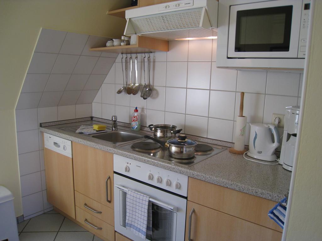 Haus Am Deich Appartement Utersum Buitenkant foto