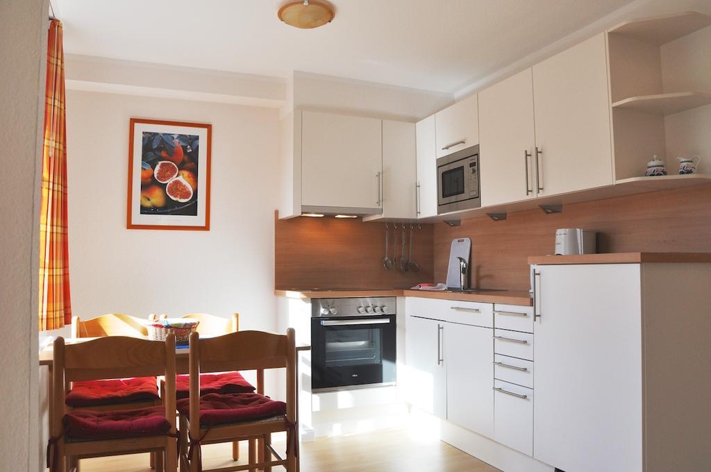 Haus Am Deich Appartement Utersum Buitenkant foto
